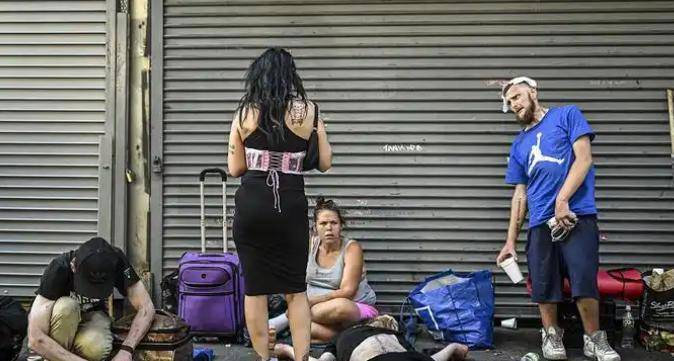 火热”而中国的幸福指数却高居全球之首冰球突破众多发达国家民众正身陷“水深(图2)