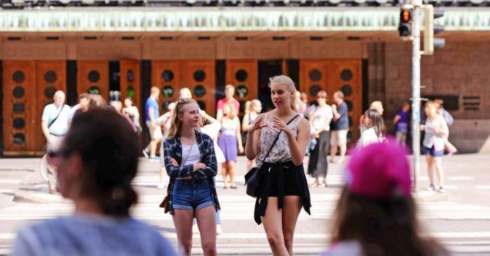 火热”而中国的幸福指数却高居全球之首冰球突破众多发达国家民众正身陷“水深(图18)