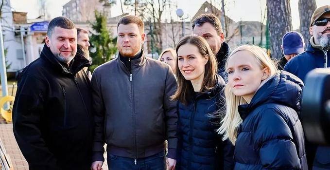 火热”而中国的幸福指数却高居全球之首冰球突破众多发达国家民众正身陷“水深(图23)