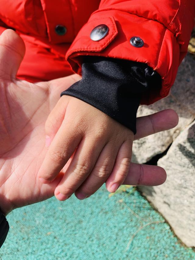 冰天枢F8509MJ羽绒服+儿童鹅绒服体验冰球突破豪华版零下20℃的温暖守护——