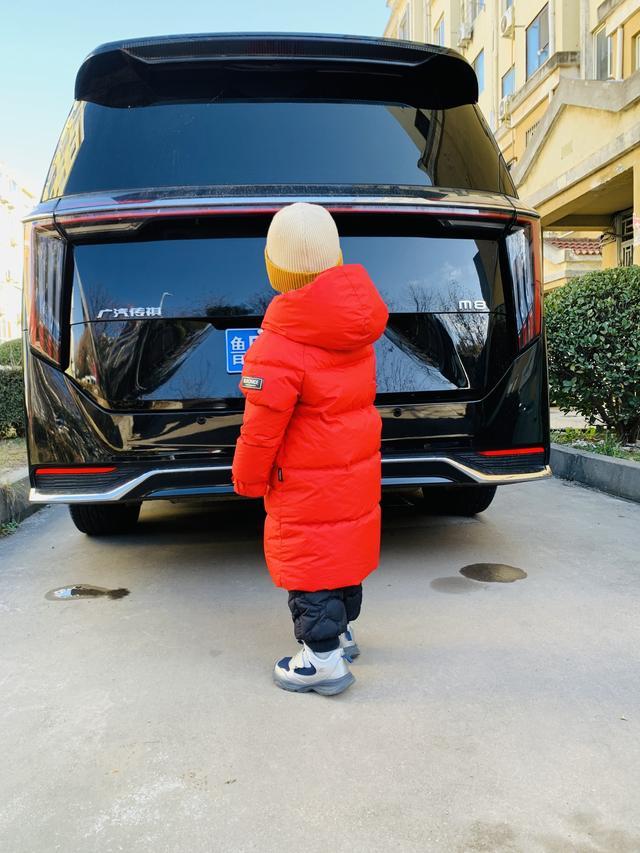 冰天枢F8509MJ羽绒服+儿童鹅绒服体验冰球突破豪华版零下20℃的温暖守护——黑(图11)